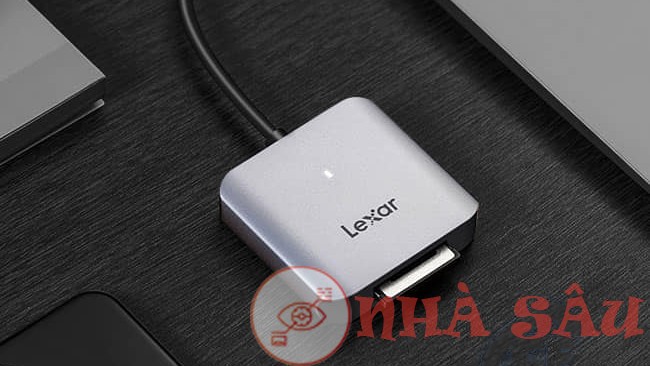 BlogNhaSau-Dau-doc-the-lexar-toc-do-cao-cong-usb-c-type-b
(Lexar® CFexpress™ Type B USB-C Reader)