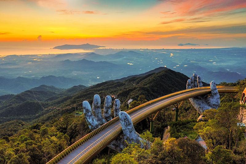 Cầu Vàng Đà Nẵng - Điểm đến check-in của giới trẻ cũng như khách du lịch quốc tế